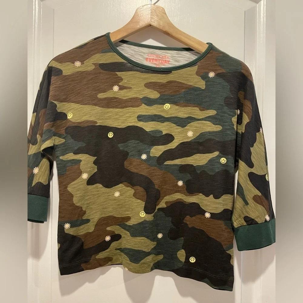 Crewcuts Camo Kids Shirt with Green Accents size 10